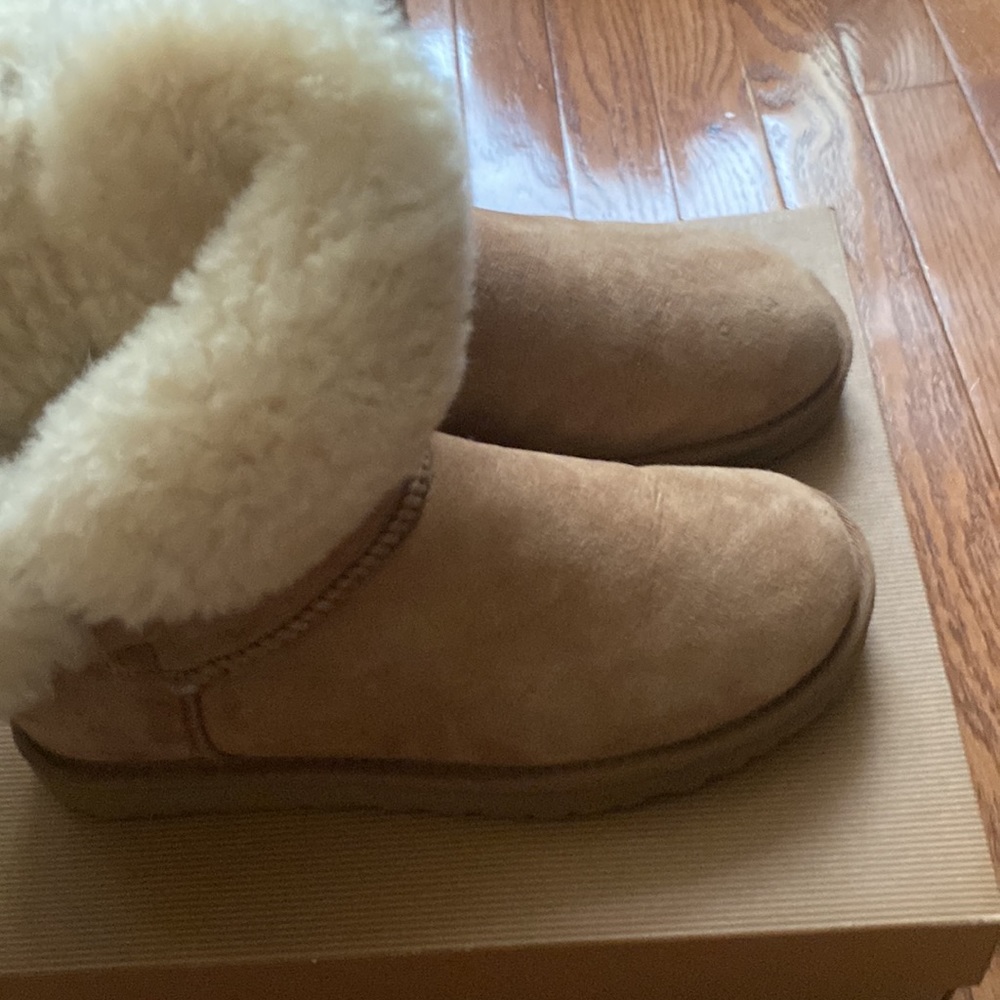 Ugg Australia Bailey Button - Picture 4 of 7